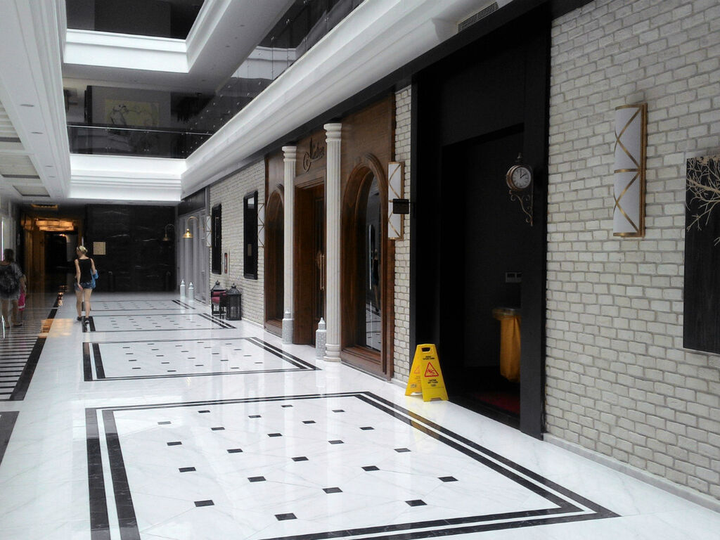 Lrs Port River Hotel & Spa