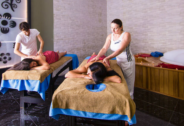 Lrs Port River Hotel & Spa