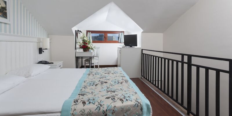 Monachus Hotel & Spa