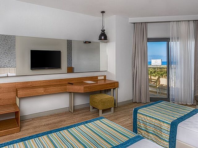 19 Mayıs'a Özel !!! Calido Maris Hotel Tatil Turu