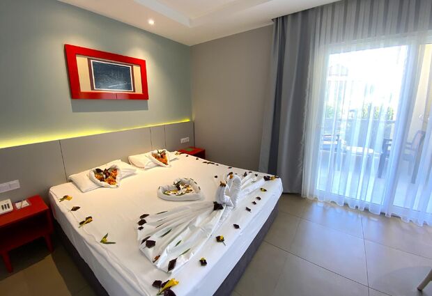 Kemer Tatili !!! Le Jardin Resort ( 29 Ekim'e Özel )